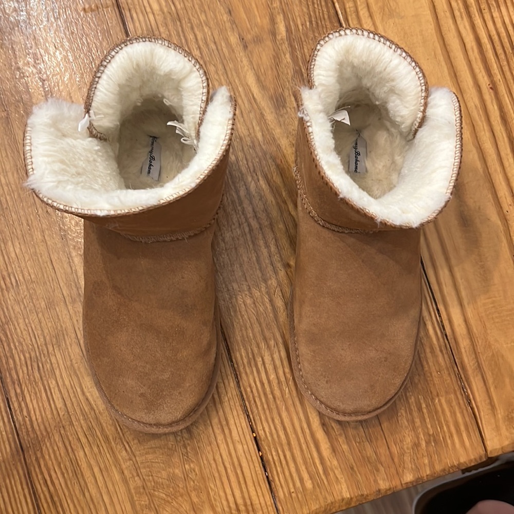 Tommy Bahama Womens Cozy Short Boots Size 9 - Picture 2 of 4